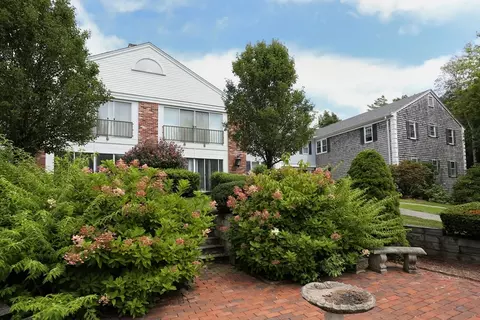 21 Hilltop Dr #21, Sandwich, MA 02563