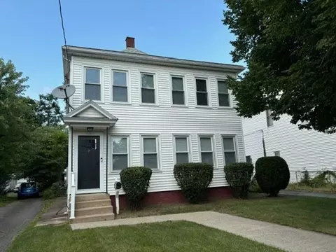 7 Willow St, Holyoke, MA 01040