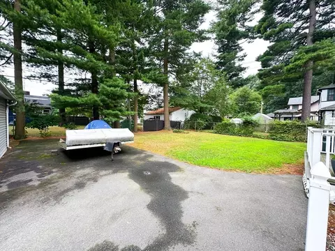 83 Virginia St, Springfield, MA 01108 photo 4