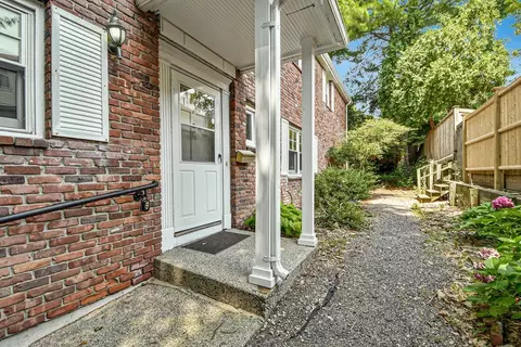 7 Kent Sq, Brookline, MA 02446 photo 3