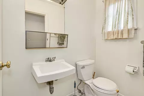 7 Kent Sq, Brookline, MA 02446 photo 11