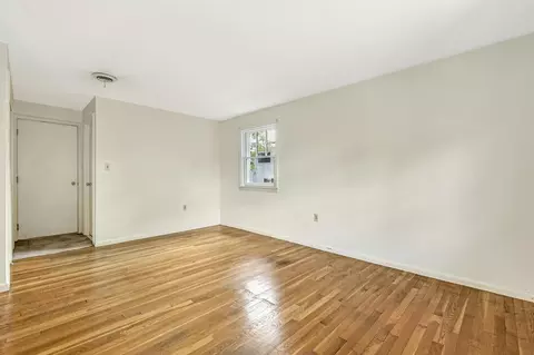 7 Kent Sq, Brookline, MA 02446 photo 19
