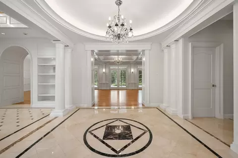 Entry Way - 10 Wilsons Way, Dover, MA 02030 photo 3 of 6