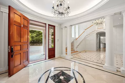 Entry Way - 10 Wilsons Way, Dover, MA 02030 photo 1 of 6