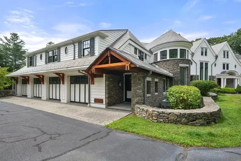 Exterior - 10 Wilsons Way, Dover, MA 02030 photo 7 of 7