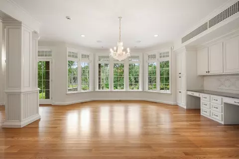 Living - 10 Wilsons Way, Dover, MA 02030 photo 1 of 7