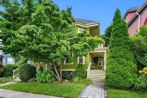 39 Waldeck St #1, Dorchester, MA 02124