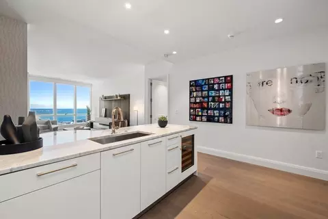 240 Devonshire St #5010, Boston, MA 02110