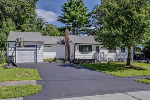92 Taxiera Rd, Stoughton, MA 02072