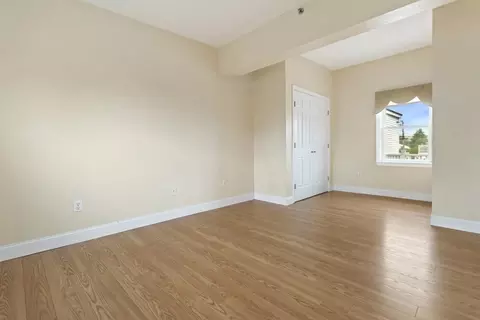 37 High St #2C, Danvers, MA 01923 photo 3