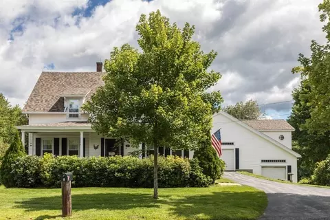 2 Chapel St, Gardner, MA 01440 photo 2