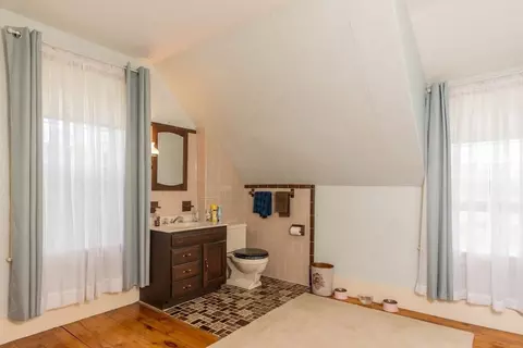 2 Chapel St, Gardner, MA 01440 photo 13