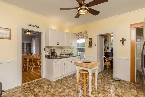 2 Chapel St, Gardner, MA 01440 photo 4