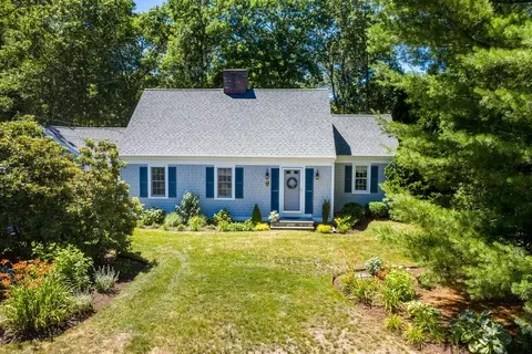 65 Deerfield Rd, Barnstable, MA 02655 photo 2