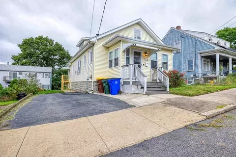 178 Mt Pleasant St, Fall River, MA 02720 photo 2