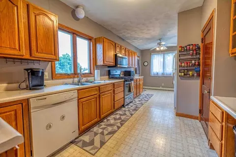 178 Mt Pleasant St, Fall River, MA 02720 photo 10