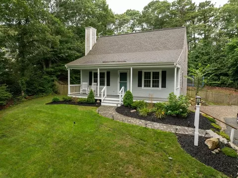 145 Fleetwood Path, Barnstable, MA 02648