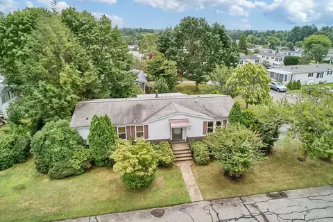 142 Louie Ln, Raynham, MA 02767