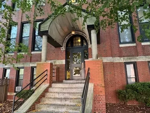 60 Gibson St #306, Boston, MA 02122