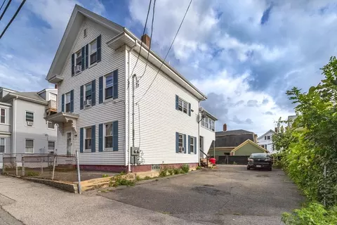 Exterior - 5 Oak St, Gloucester, MA 01930 photo 2 of 6