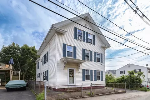 Exterior - 5 Oak St, Gloucester, MA 01930 photo 4 of 6