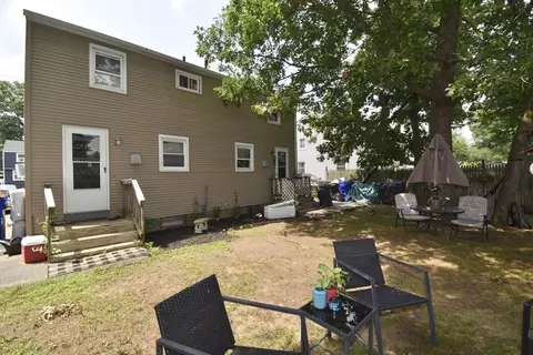Exterior - 57-66 E Bay Path Ter, Springfield, MA 01109 photo 4 of 12
