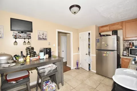 Kitchen - 57-66 E Bay Path Ter, Springfield, MA 01109 photo 2 of 6
