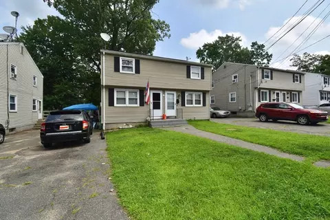 Exterior - 57-66 E Bay Path Ter, Springfield, MA 01109 photo 10 of 12