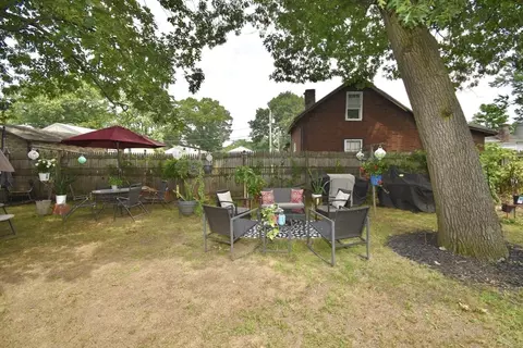 Exterior - 57-66 E Bay Path Ter, Springfield, MA 01109 photo 7 of 12