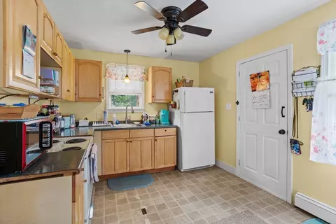 264 Baker St, Gardner, MA 01440 photo 12