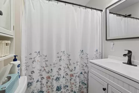 264 Baker St, Gardner, MA 01440 photo 17