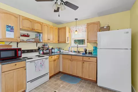 264 Baker St, Gardner, MA 01440 photo 11
