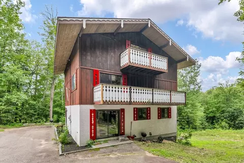 38 Schwabing Pl, Bartlett, NH 03812