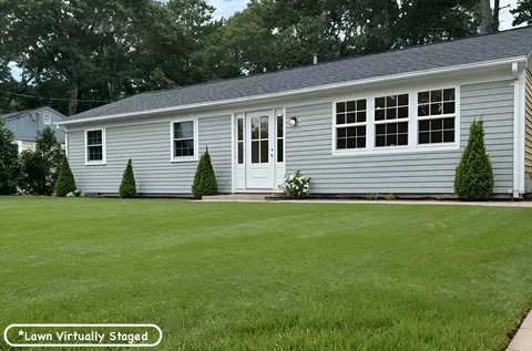 6 Frances Helen Rd, Yarmouth, MA 02675