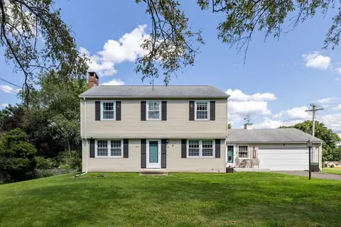 7 Scantic Dr, East Longmeadow, MA 01028