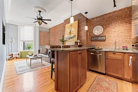 167 Beacon St #5, Boston, MA 02116