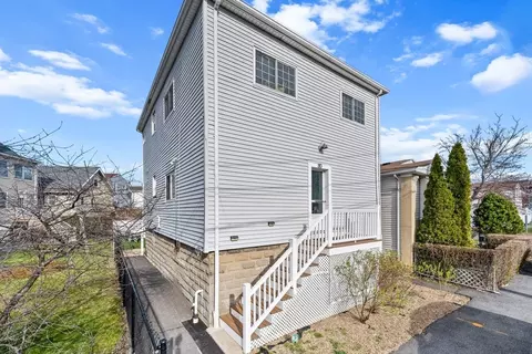 80 Sagamore St, Revere, MA 02151