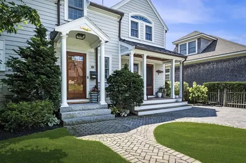 9 Gallison Ave, Marblehead, MA 01945 photo 3
