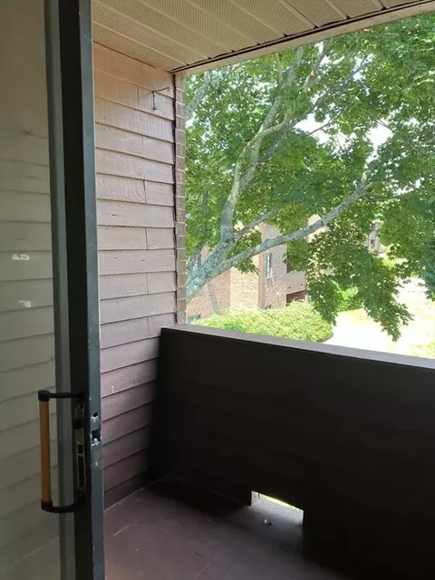 17 Davis #C15, Acton, MA 01720