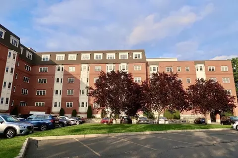 120 Wyllis Ave #423, Everett, MA 02149