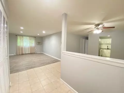 17 Weld St #4, Framingham, MA 01702