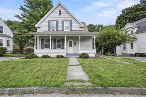 8 Royal Rd, Worcester, MA 01603