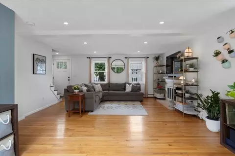 Living - 246 Stone St, Walpole, MA 02081 photo 2 of 4