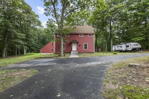 182 Yew St, Douglas, MA 01516