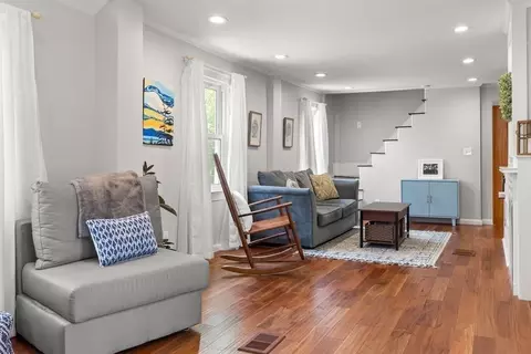38 Elm St, Georgetown, MA 01833 photo 9