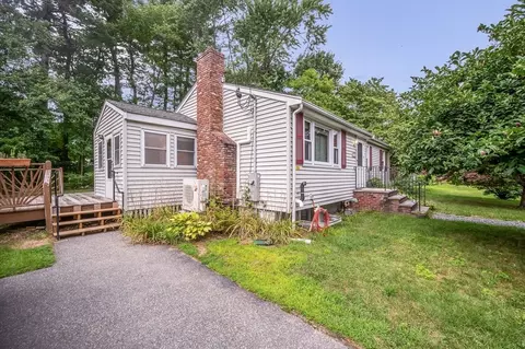22 Cedar St, Burlington, MA 01803
