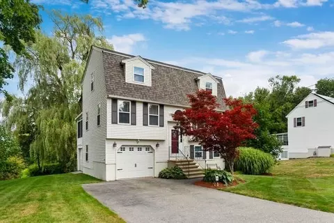 4 Farmers Ln, Billerica, MA 01821