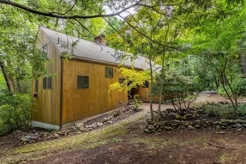 Exterior - 17 E Bare Hill Rd, Harvard, MA 01451 photo 6 of 7