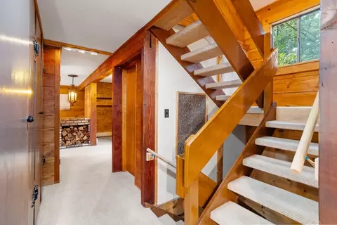 Entry Way - 17 E Bare Hill Rd, Harvard, MA 01451 photo 1 of 2