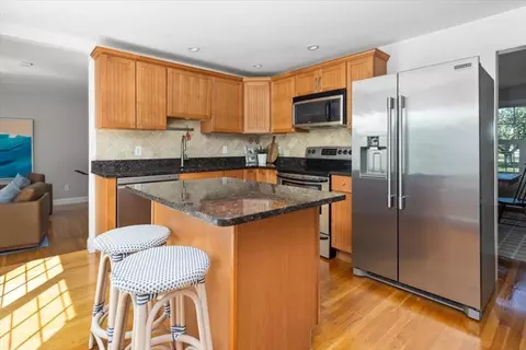 7 Fairview St, Hingham, MA 02043 photo 8